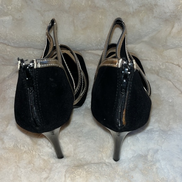 CHARLOTTE RUSSE black and gold heels Size 9! NEW IN BOX! - Picture 4 of 7